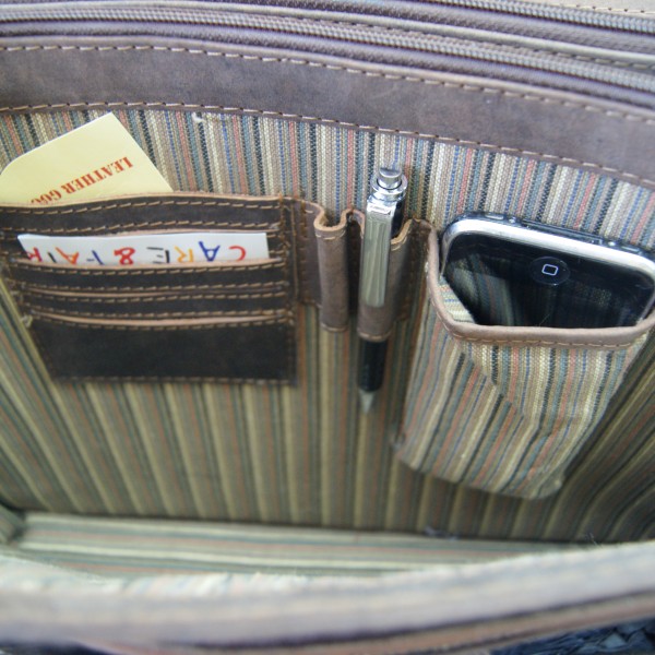 Aktentasche DARWIN aus dunkelbraunem Leder Aktentasche DARWIN aus dunkelbraunem Leder