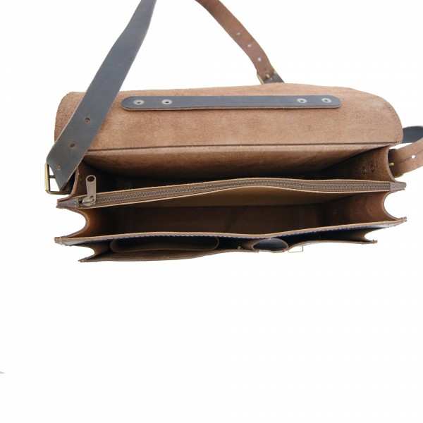 Aktentasche aus braunem Bio-Leder Aktentasche aus braunem Bio-Leder